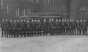 1.September - Ausbruch des 2.Weltkrieges. Einberufung von Führungskräften zur Hauptfeuerwache am Berliner Tor.